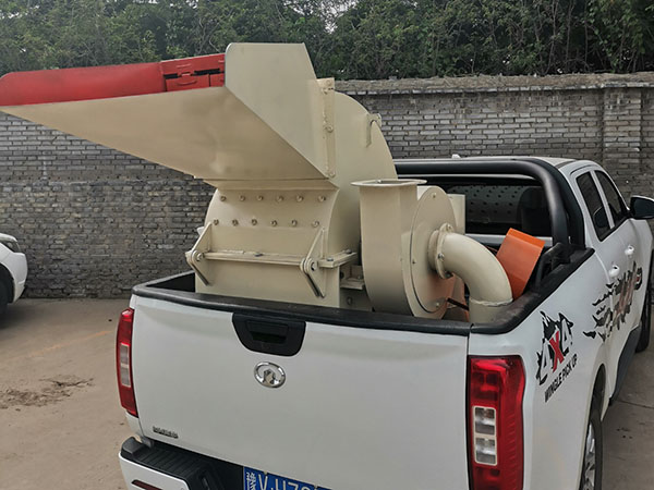 600型锯末粉碎机.jpg